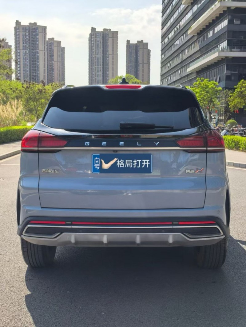 汕頭21年吉利博越8