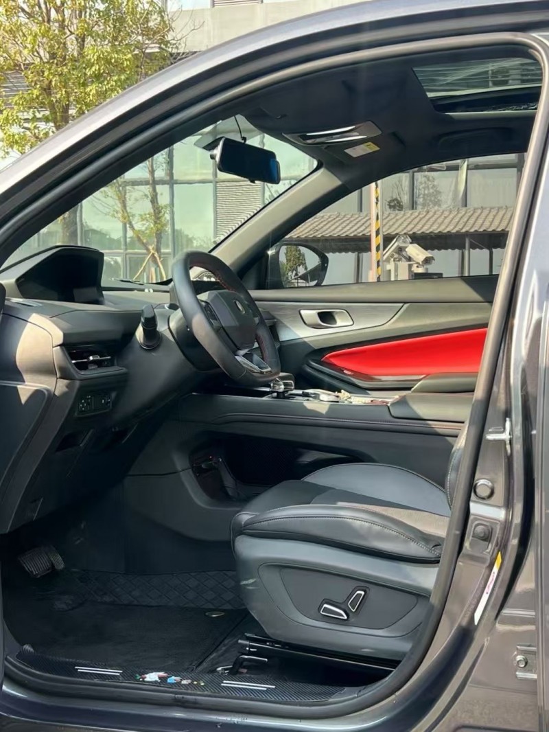 佛山25年長安汽車CS555