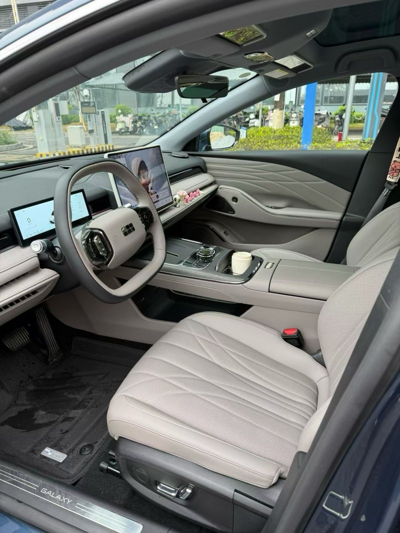 湛江25年吉利銀河7