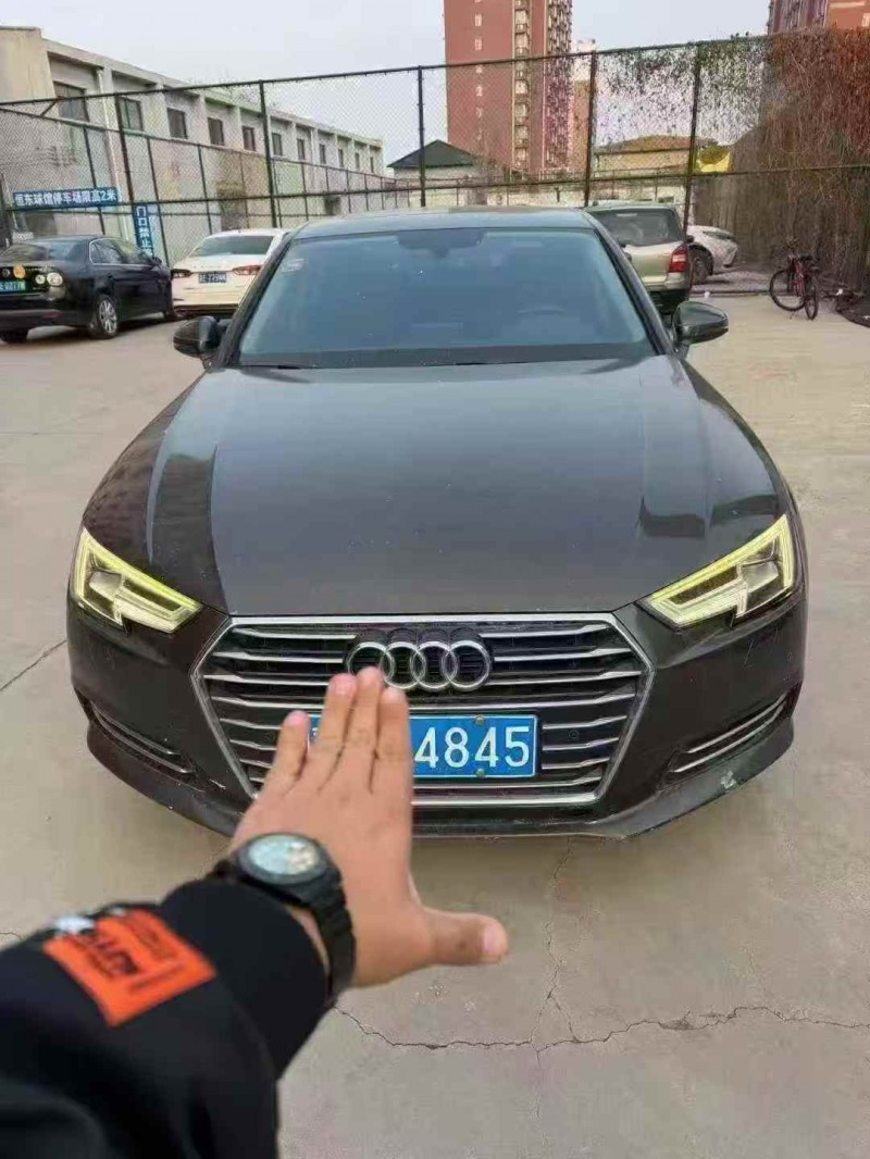 邢台18年奥迪A4L1