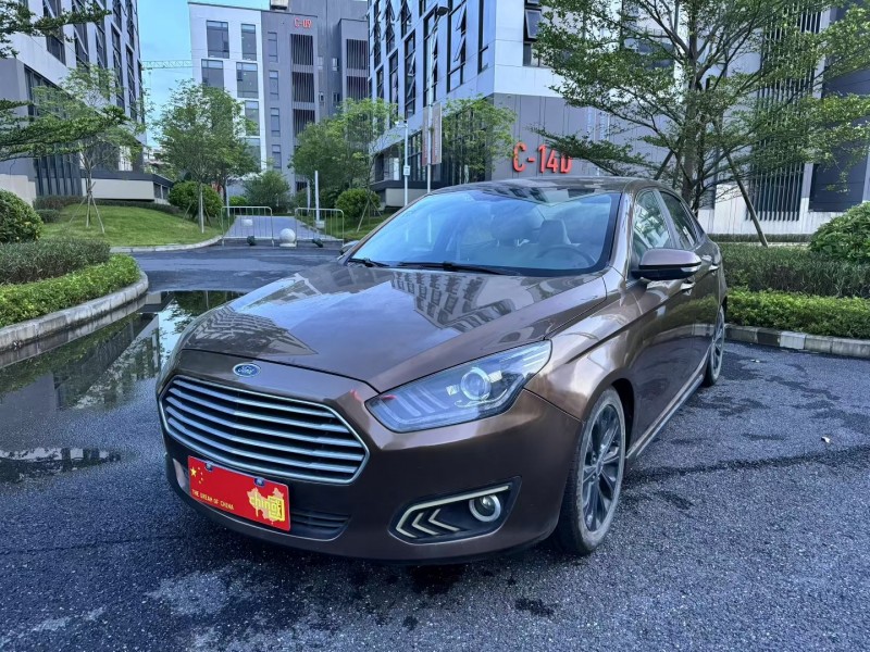 广州17年福特福睿斯2