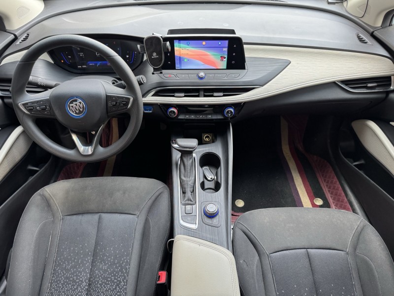 济宁23年别克微蓝5