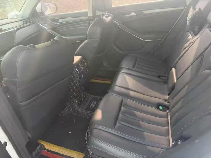 东营20年福特领界5