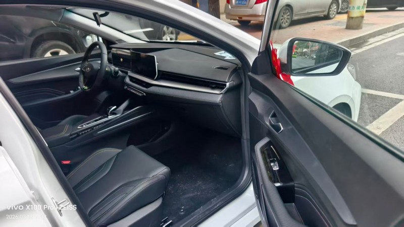 娄底26年吉利缤瑞3