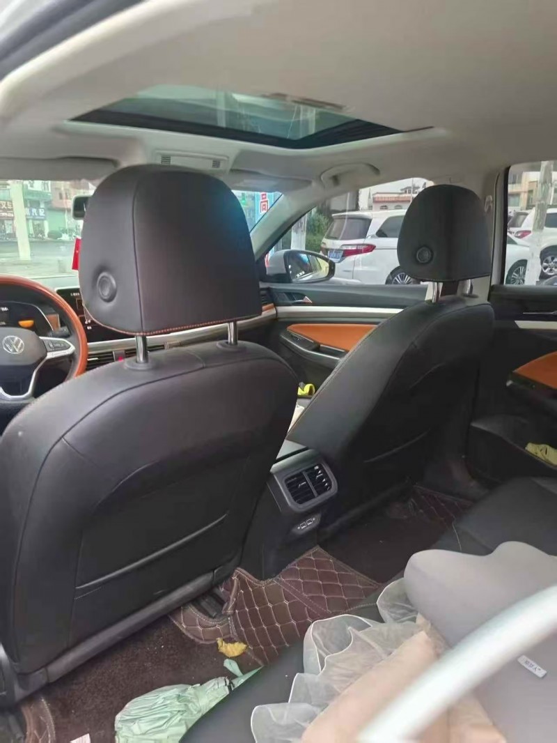 邵陽25年大眾寶來4