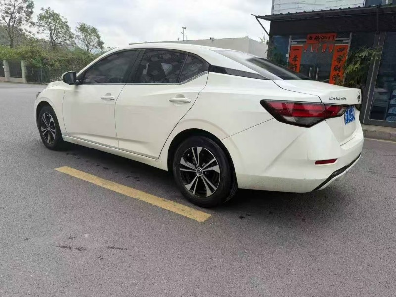 珠海22年日產軒逸8