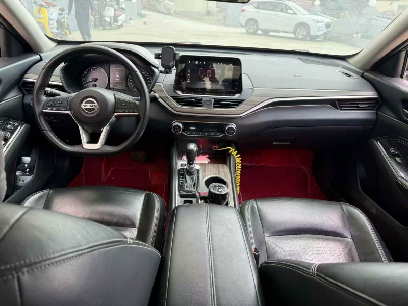 安順21年日產天籟3