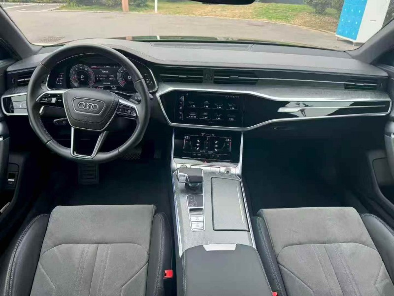 济宁24年奥迪A6L5