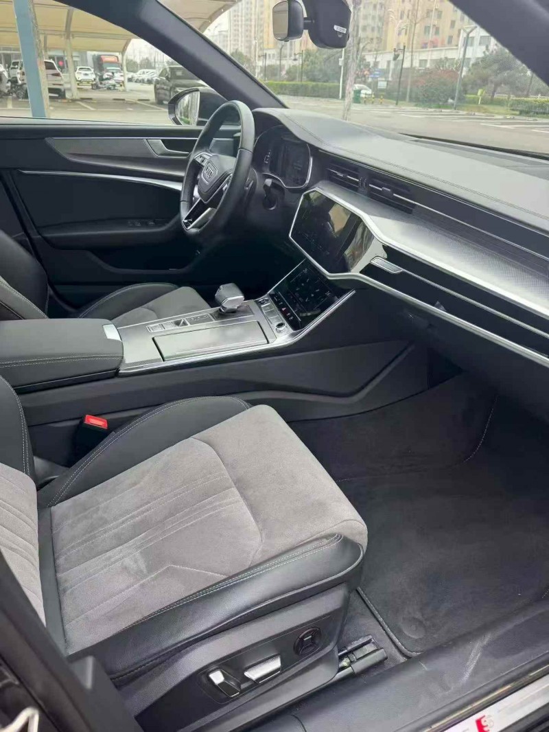 济宁24年奥迪A6L6