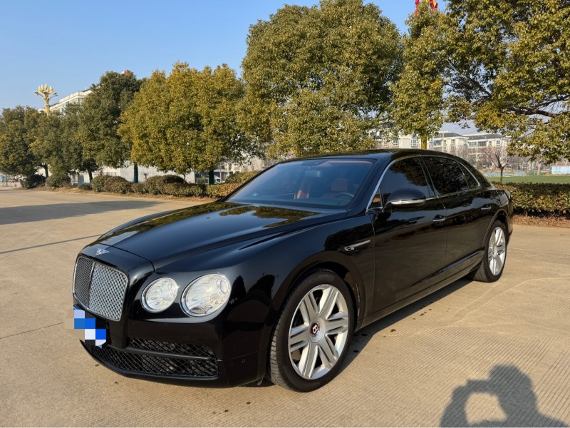 盐城17年宾利飞驰3