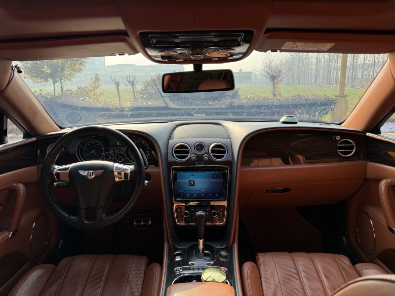 盐城17年宾利飞驰4