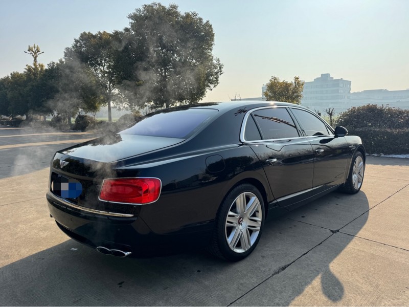 盐城17年宾利飞驰9