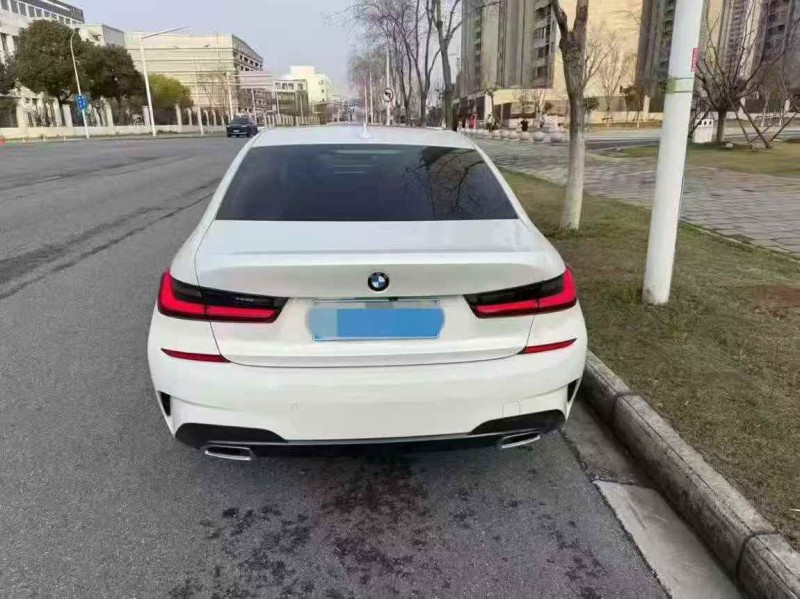 邯郸22年宝马3系9