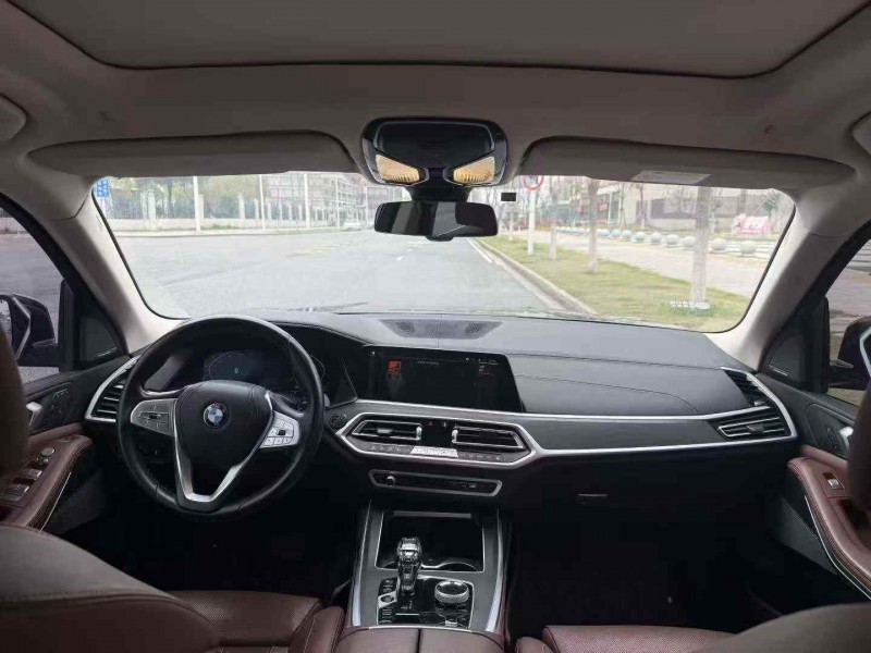 武汉21年宝马X74