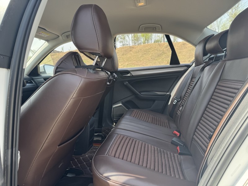 郑州21年大众宝来8