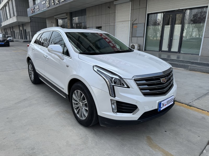 济宁17年凯迪拉克XT53