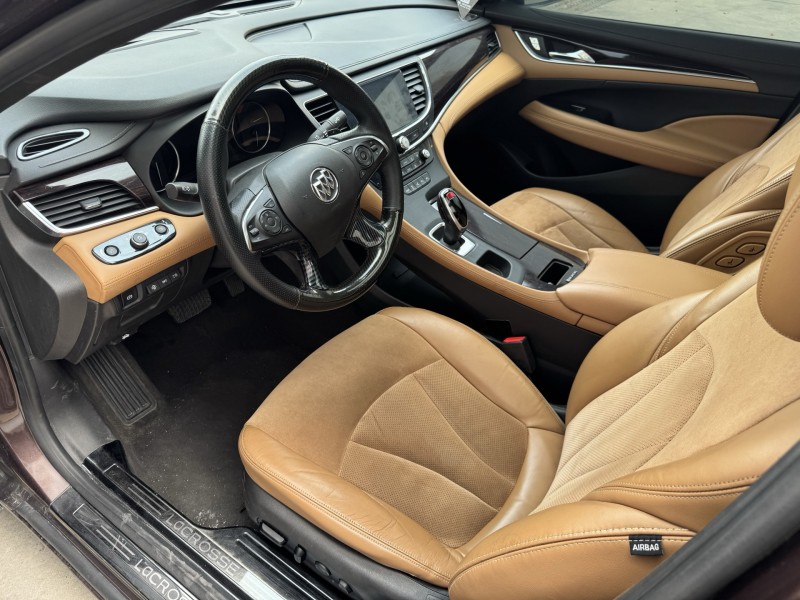 济宁18年别克君越4