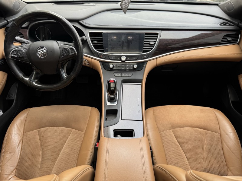 济宁18年别克君越5