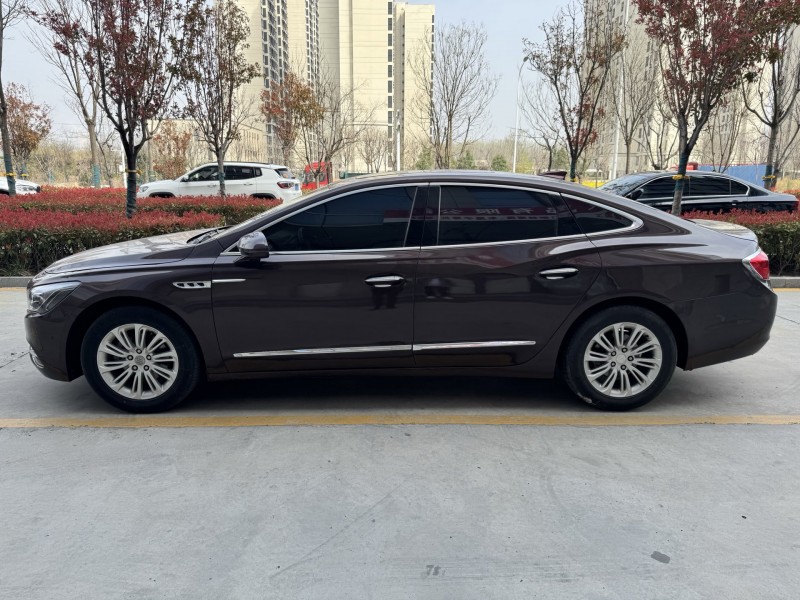 济宁18年别克君越7