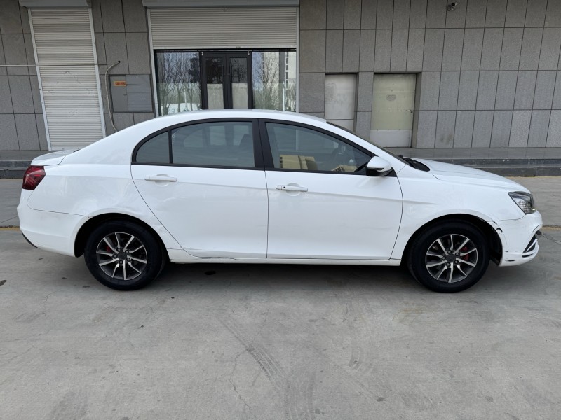 济宁19年吉利帝豪7