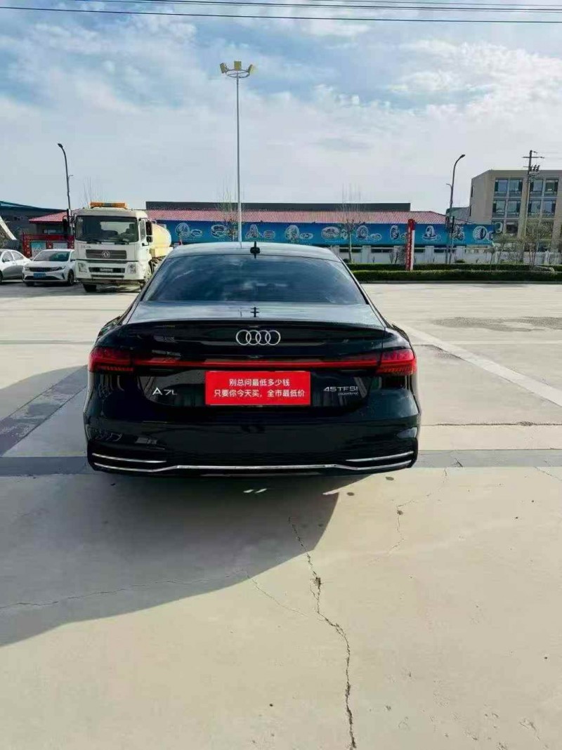 东营22年奥迪A7L9