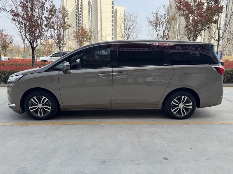 济宁20年别克GL87