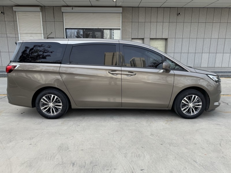 济宁20年别克GL88