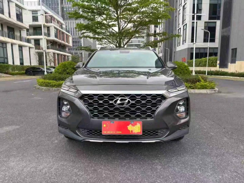 广州21年现代新胜达1