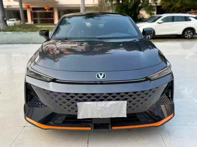 汕头25年长安汽车UNI1