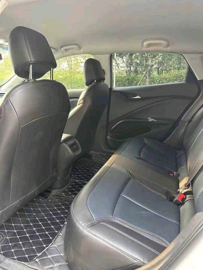 广州24年别克微蓝8