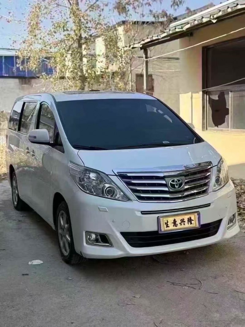 菏泽15年丰田埃尔法2