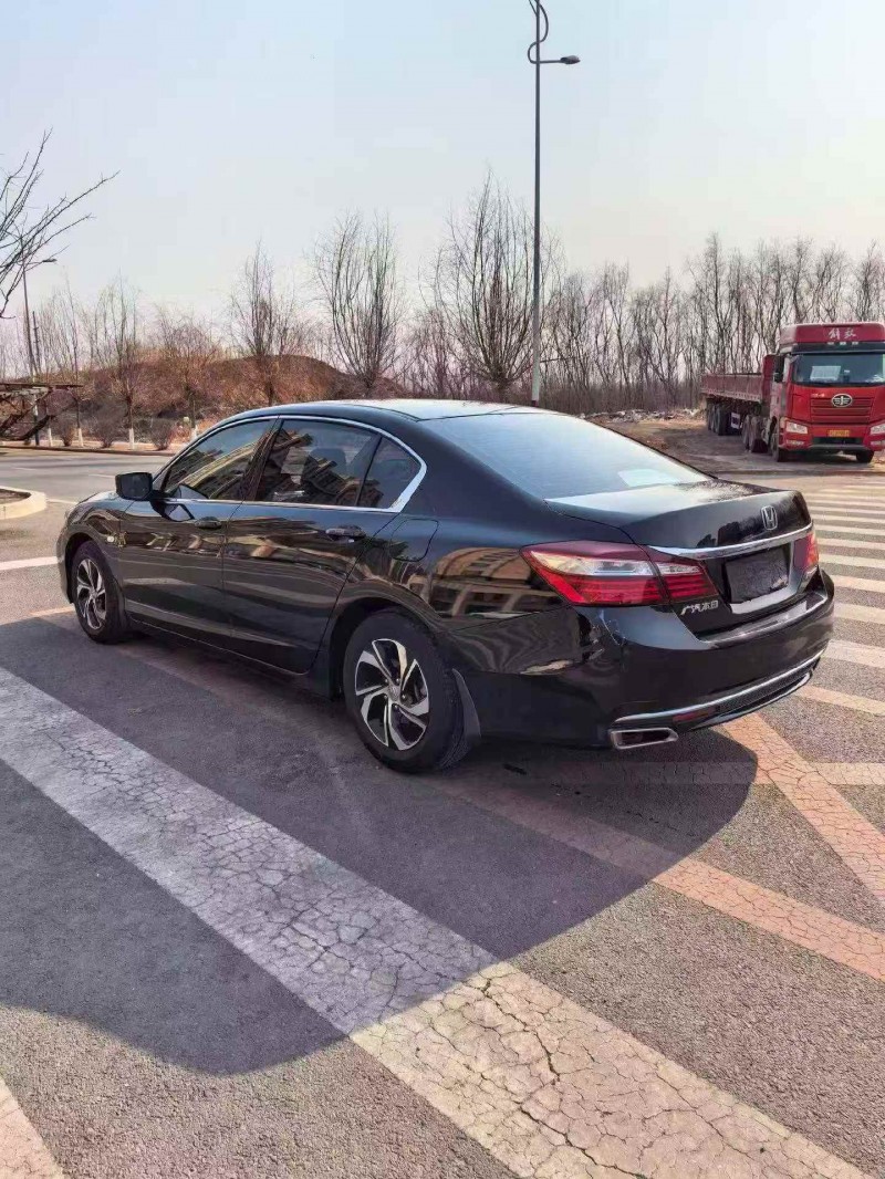 保定18年本田雅阁8