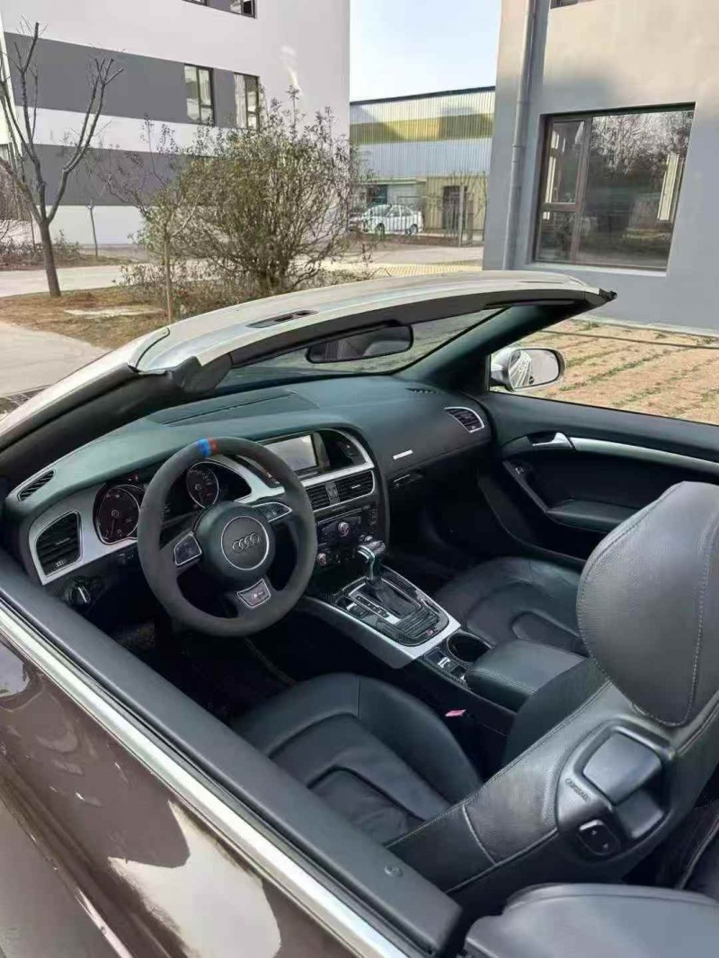 济宁16年奥迪A54