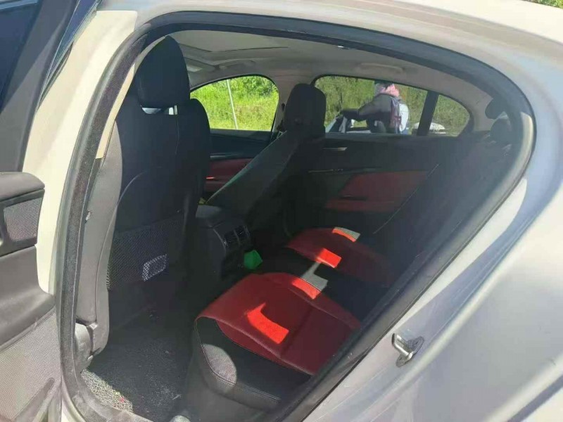 三明16年捷豹XEL5