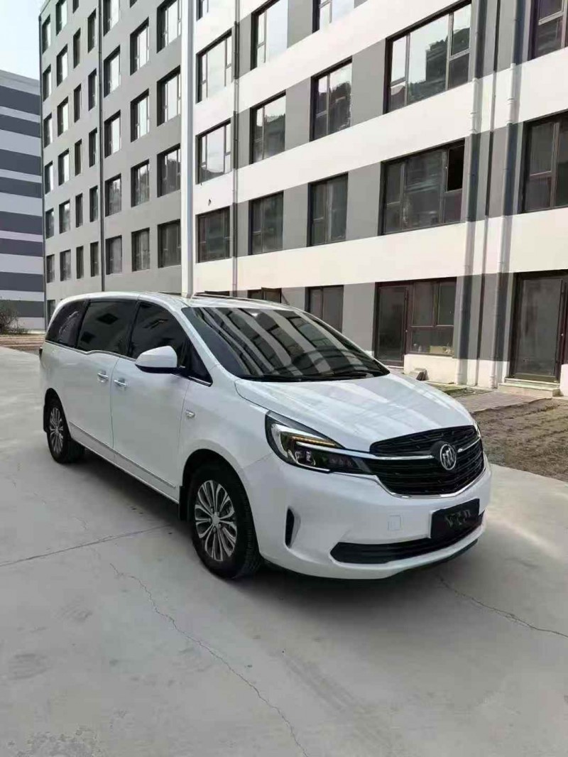 东营22年别克GL82