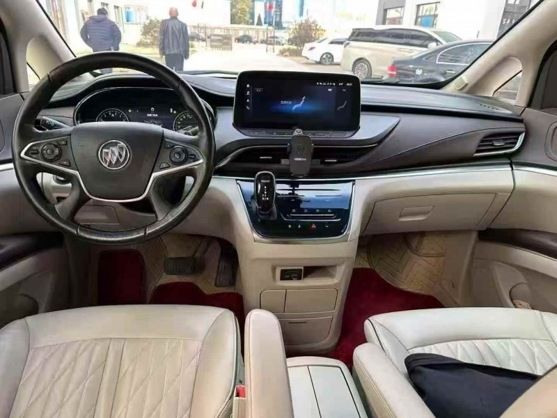 东营22年别克GL84