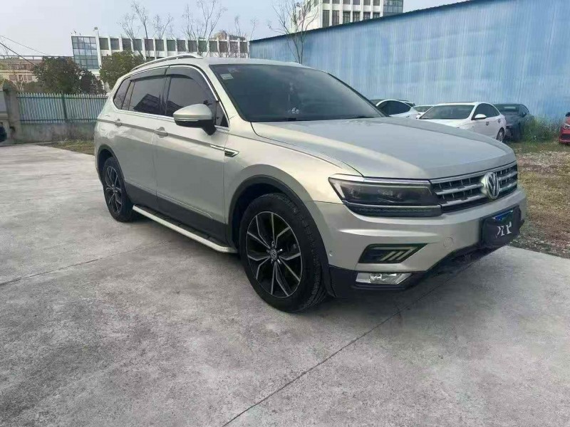 苏州17年大众途观3