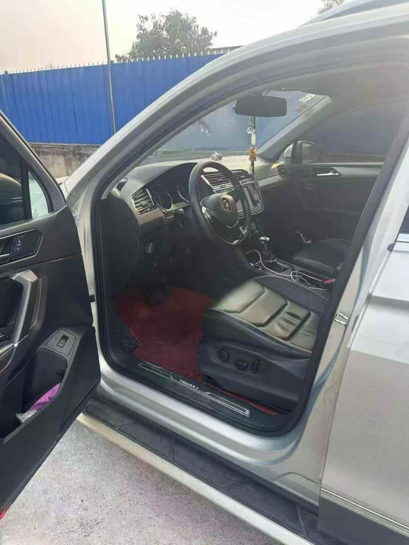 苏州17年大众途观4