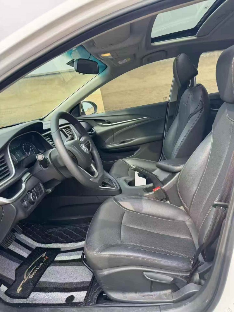 邢台22年别克英朗3