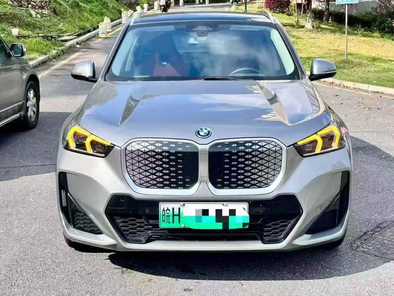 三明24年宝马IX1