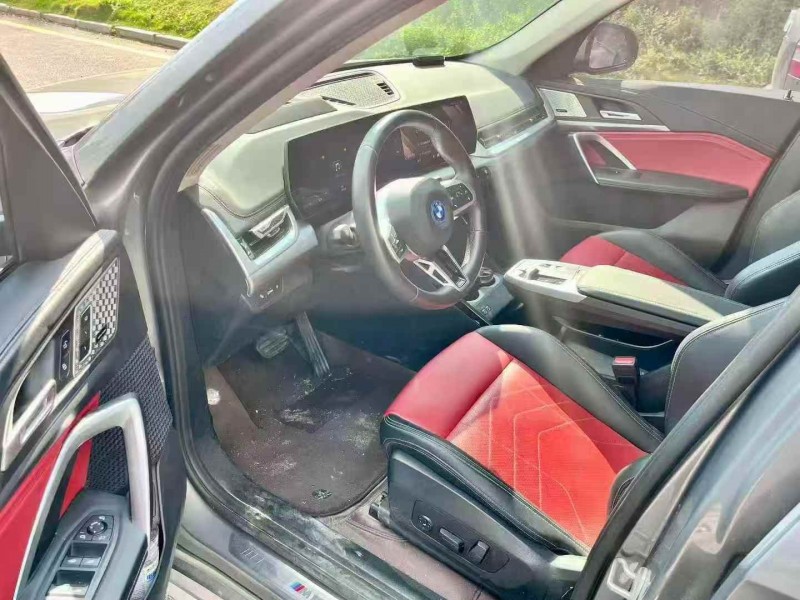 三明24年宝马IX4