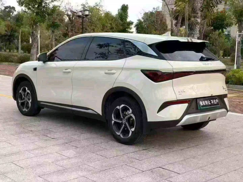 珠海25年比亚迪元8