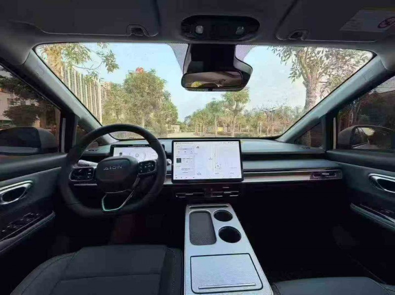 深圳25年传祺埃安Y4