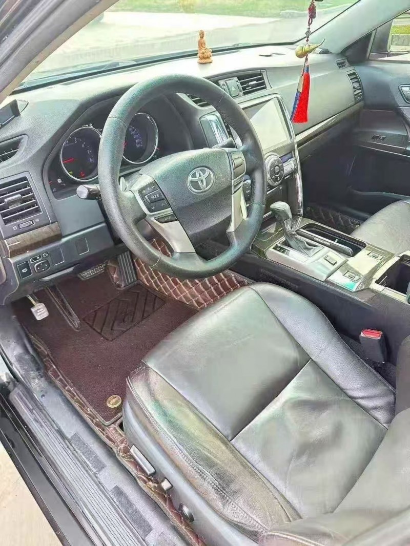 菏泽14年丰田锐志7