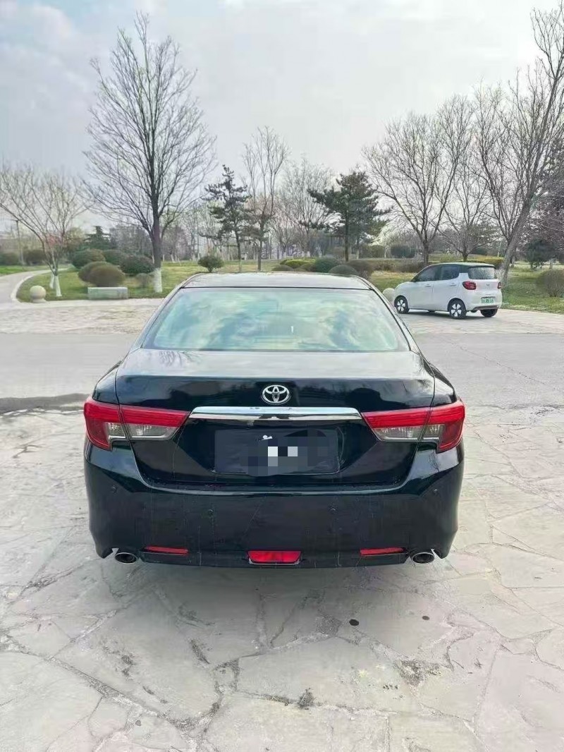 菏泽14年丰田锐志9