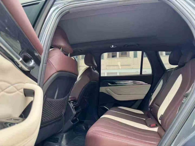 湛江25年吉利星越6