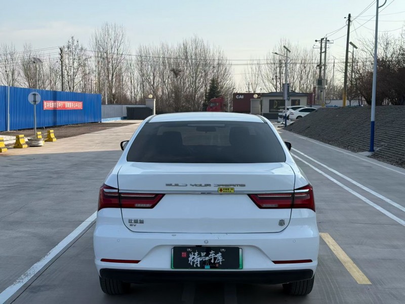 青岛23年比亚迪秦9