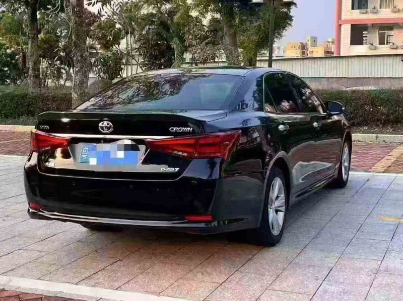 珠海18年丰田皇冠9