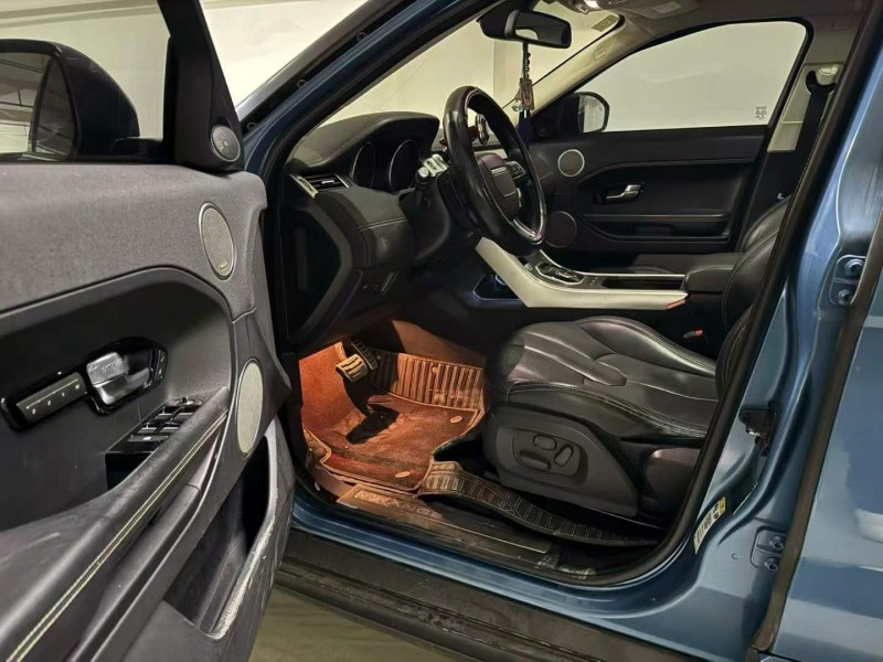 新乡15年路虎极光4