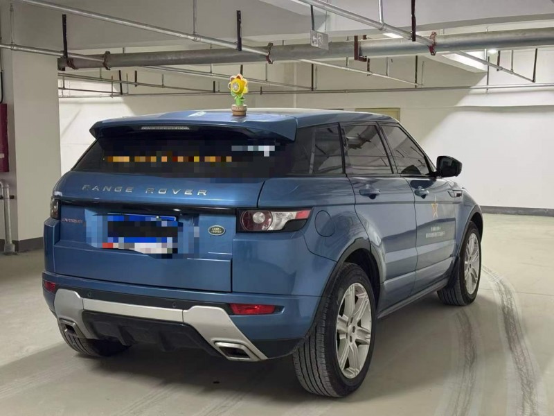 新乡15年路虎极光7